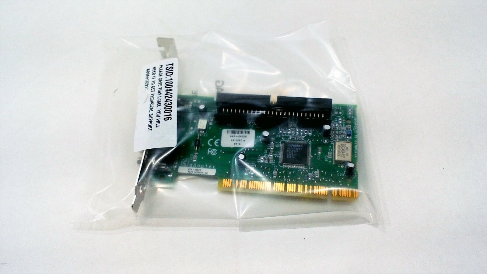Adaptec - 2253600-R - Scsi 29320alp シングル並行輸入品 Adaptec 29320ALP-R SCSI CARD 2253600-R Carte Ru00e9seau Et Adaptateurs
